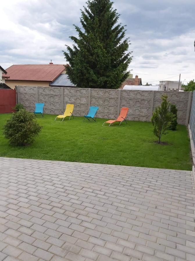 Bekivi Apartmany Dunaszerdahely Kültér fotó