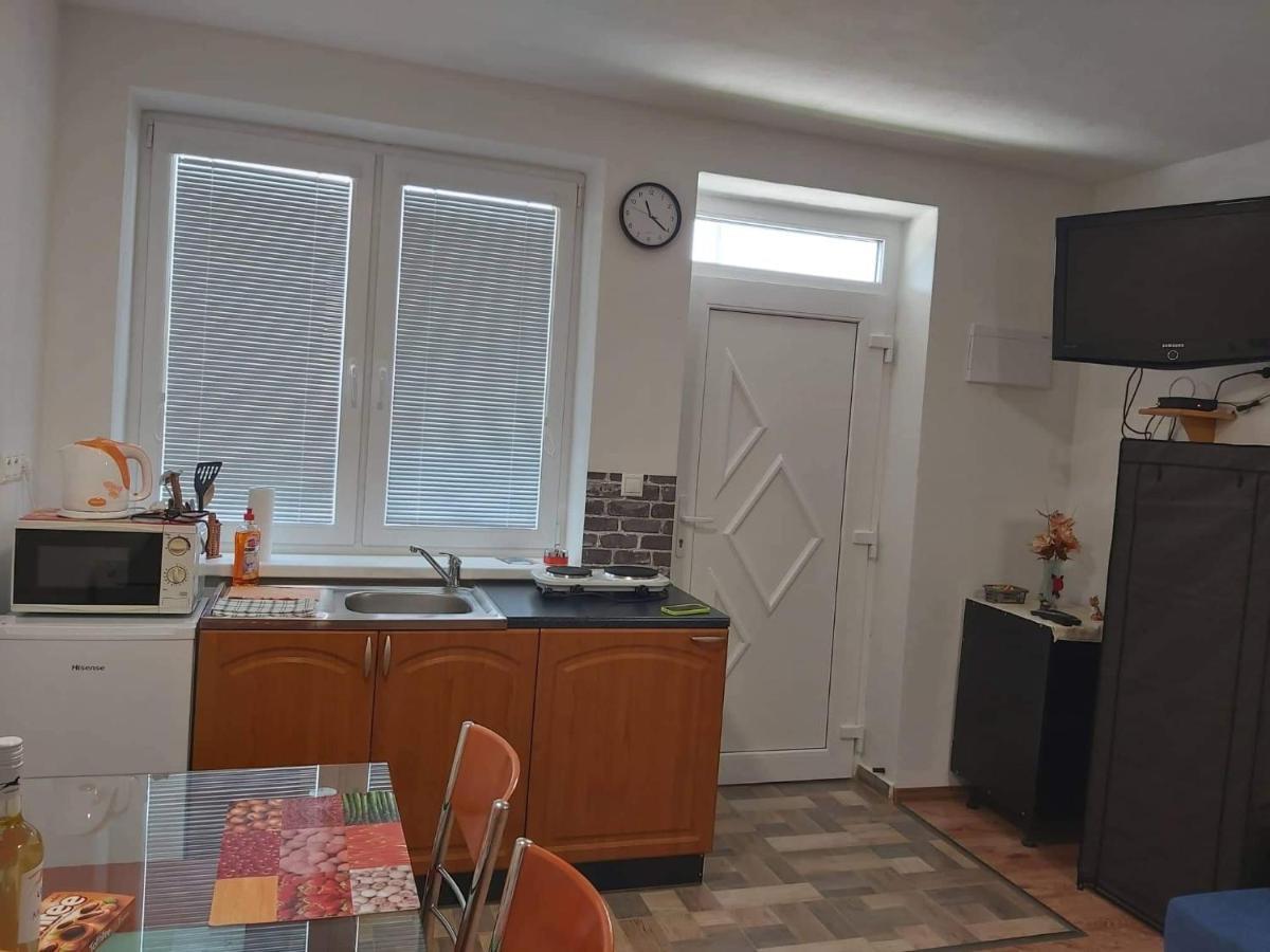 Bekivi Apartmany Dunaszerdahely Kültér fotó