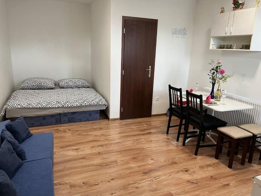 Bekivi Apartmany Dunaszerdahely Kültér fotó