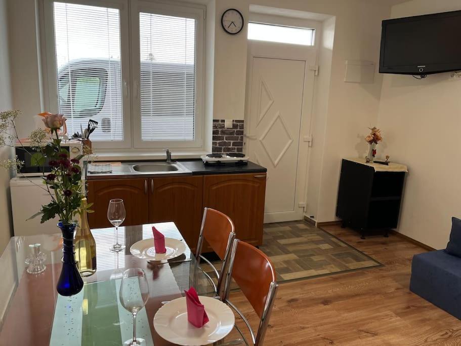 Bekivi Apartmany Dunaszerdahely Kültér fotó
