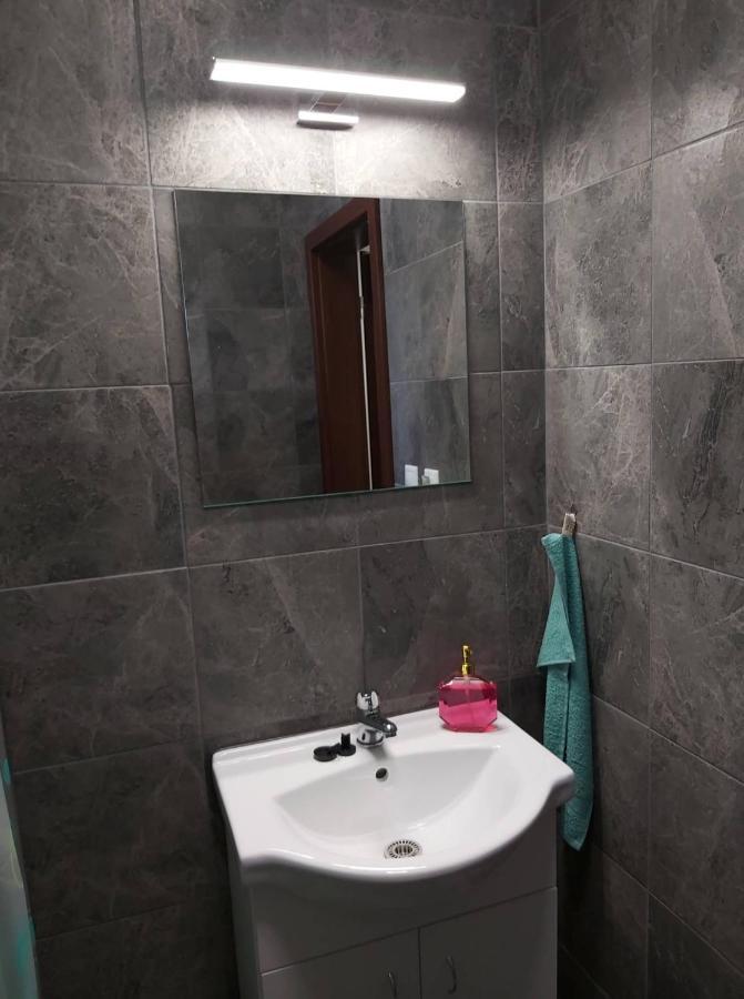 Bekivi Apartmany Dunaszerdahely Kültér fotó